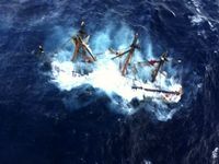 Topan Sandy Tenggelamkan Kapal HMS Bounty
