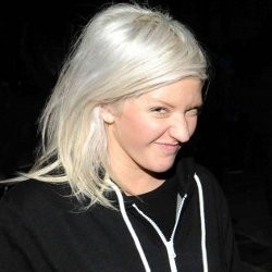 Ellie Goulding Putus Dengan Skrillex