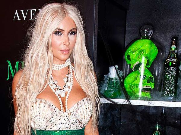 Ketika Kim Kardashian Jadi Putri Duyung