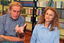 Dinilai Terlalu Narsis, Pasangan Ini Dilarang Asuh Bayi Sendiri