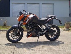 Dalam 6 Bulan, 380 Unit KTM Duke 200 Ludes