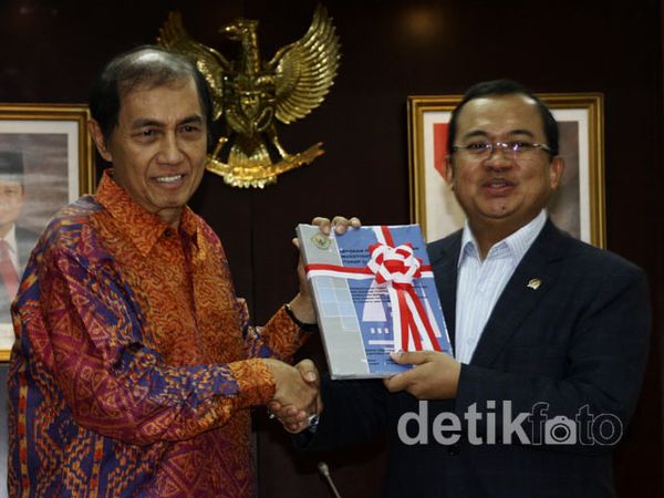 BPK Serahkan Hasil Audit Investigasi Kasus Hambalang