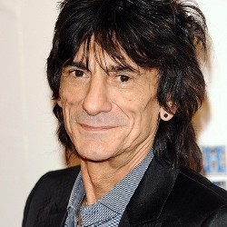 Gitaris Rolling Stones Siap Menikah dengan Perempuan 31 Tahun Lebih Muda