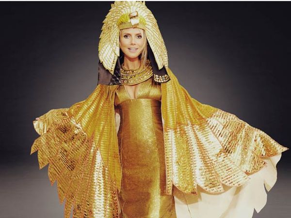 Heidi Klum Berubah Jadi Cleopatra Heidi Klum Berubah Jadi Cleopatra