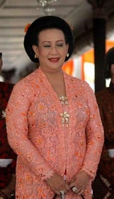 Cerita tentang Bolos dan Sambal di Ultah ke-60 Ratu Hemas