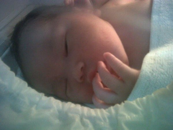 Nouvella Zaskia Dermawan, 5 Bulan, Perempuan