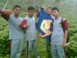 Bahagia diantara Duka