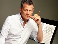David Foster Batal Main Dua Kali di Jakarta