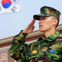 5 Bintang Korea Ini Sengaja Hindari Wajib Militer