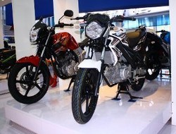 Yamaha V-Ixion Model Lama Discontinue 6 Bulan Lagi