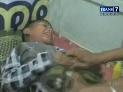 Bocah Histeris, Bapak Pingsan Saat Prosesi Khitanan