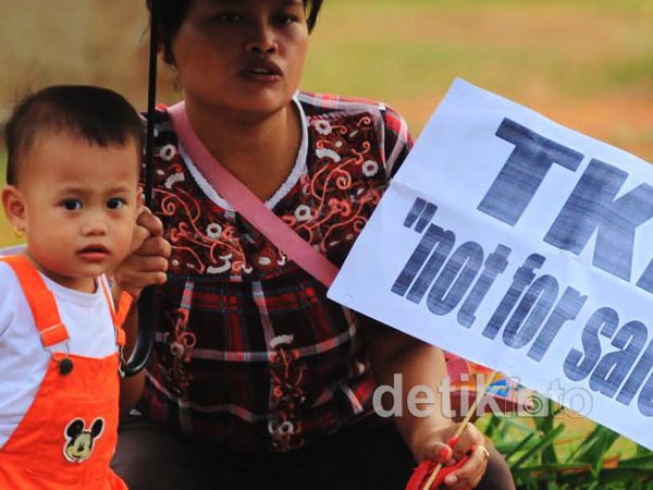 Aksi Kamisan TKI Not For Sale