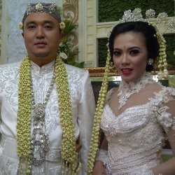 Logam Mulia 99 Gram Jadi Mas Kawin Puri Mahadewi dan Hera