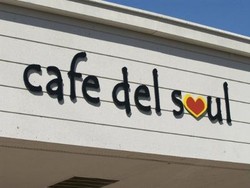 Hii... Ada Banyak Kecoa Di Restoran Ini!