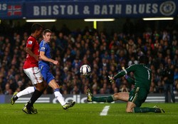 Nani membobol gawang Chelsea di menit ke-59. Clive Rose/Getty Images.