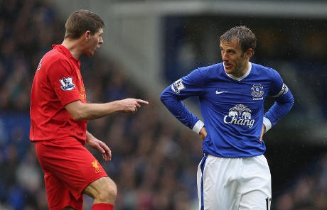 Kritik Gaya Main Everton, Gerrard Minta Maaf
