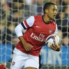 Wenger Ingin Kontrak Baru Walcott Rampung Sebelum Natal