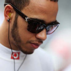 Hamilton Akui Tak Akan Jadi Penantang Juara di 2013 