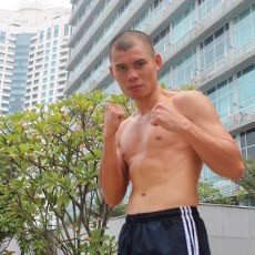 Jelang Lawan Piriyapinyo, Chris John Pertajam Teknik