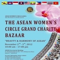Bazar ASEAN Jl. Sisingamangaraja Bantu Anak Autis dan Lansia