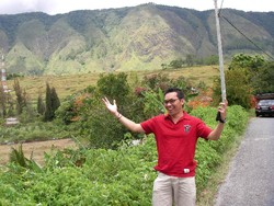 Bukit-bukit di Samosir, Pegunungan Alpen Versi Tropis