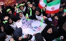 Ribuan Warga Iran Peringati 33 Tahun Penyerbuan Kedubes AS