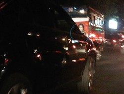 Awas! Gerombolan Anak Pencuri Spion Beraksi di Senayan