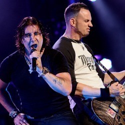 Piala Grammy Bukan Prestasi Terbesar Creed