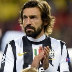 Presiden UEFA Tentang Pirlo dan Teknologi Masuk Lapangan
