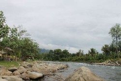 Menikmati Segarnya Sungai Alas, Aceh