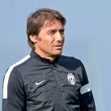 Pogba: Conte Bisa Sesukses Fergie