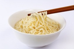 BPOM Cek Mi Instan dari Korsel yang Diduga Mengandung Zat Pemicu Kanker