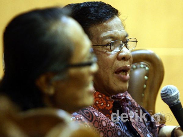 Dialog Pahlawan Dulu dan Sekarang