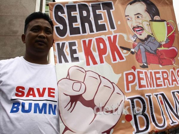 Aksi Dukung Dahlan Iskan