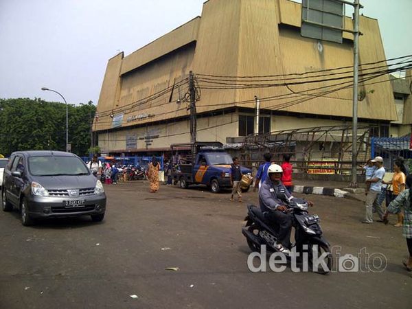 Pasar Minggu Bebas PKL