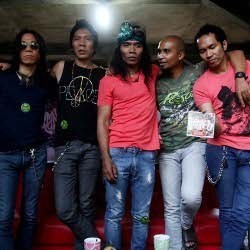 Iwan Fals Kecam Pencekalan Slank di Soundrenaline 2012 