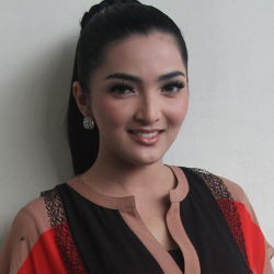 Ultah, Ashanty Dapat Hadiah Cincin Istimewa dari Anang