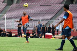 Guna memaksimalkan waktu yang ada, Nil Maizar terus menggenjot kemampuan para pemain yang akan berlaga di Piala AFF 2012. Sistem latihan yang digunakan adalah 2-2-1 yaitu dua hari latihan pagi sore dan satu hari latihan sekali.