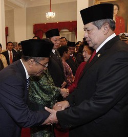 SBY Sudah Terima Laporan Dahlan Soal Oknum DPR Tukang Palak BUMN