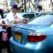  Ini Tips Aman untuk Anak-anak Naik Taksi