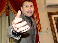 Sumaryoto Akan Gugat Dahlan Iskan