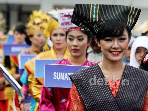 Kirab Budaya SMA Digelar di Kemenhan