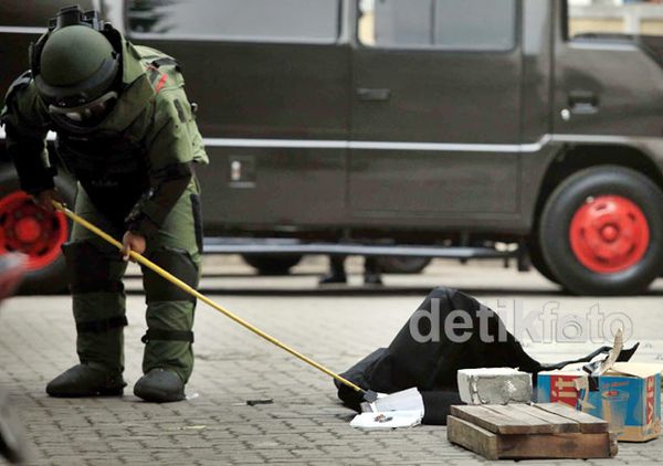 Benda yang Diduga Bom Ternyata Hanya Buku