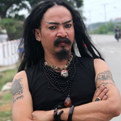 Limbad Berencana Hapus Tato Agar Bersih Lahir & Batin