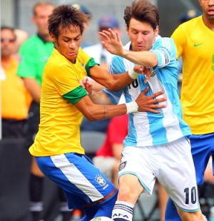 Fantasi Neymar Tentang Messi dan Ronaldo