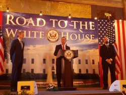 Meriahnya Nonton Bareng Hasil Pilpres AS di Hotel Kempinski