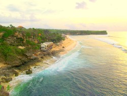 Balangan, Pantai Paling Seksi di Selatan Bali