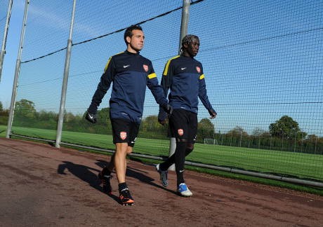 Arsenal Akan Lolos Sebagai Juara Grup