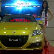 Honda CR-Z Sport Hybrid Dipamerkan di Surabaya