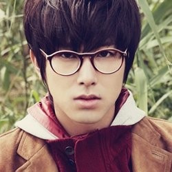 Yunho TVXQ Ingin Kenalkan Yesung pada Adik Cantiknya